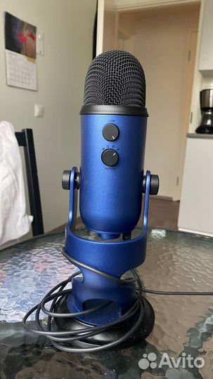 Микрофон студийный Blue Yeti
