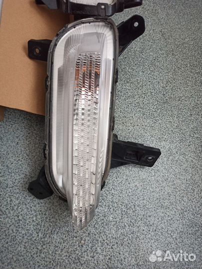 Указатели поворотников Киа Церато 4 (BD)