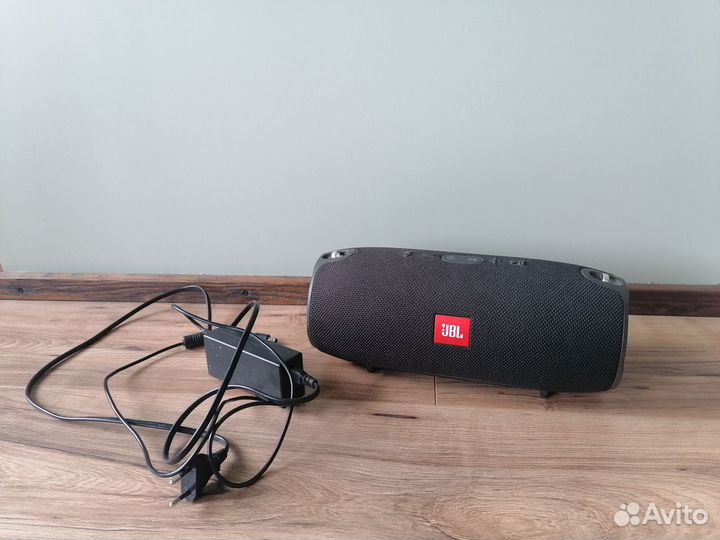 Портативная колонка jbl xtreme 1
