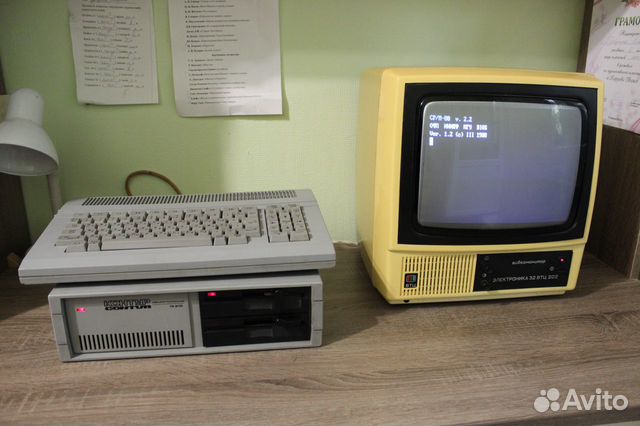 Компьютер Контур 8020 (Корвет) и Электроника 32втц