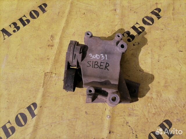 Кронштейн генератора Volga Siber седан 2.4 143 Л/С