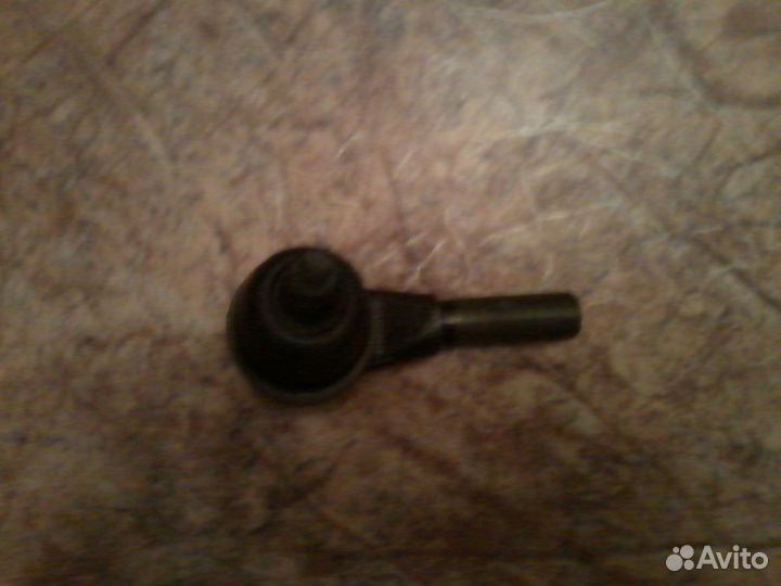Рулевой наконечник на ваз-2106 (новый)