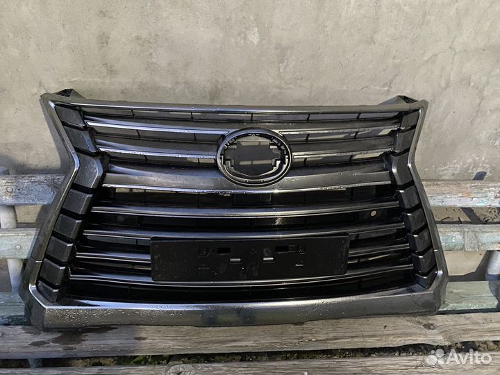 Решетка радиатора lexus 570