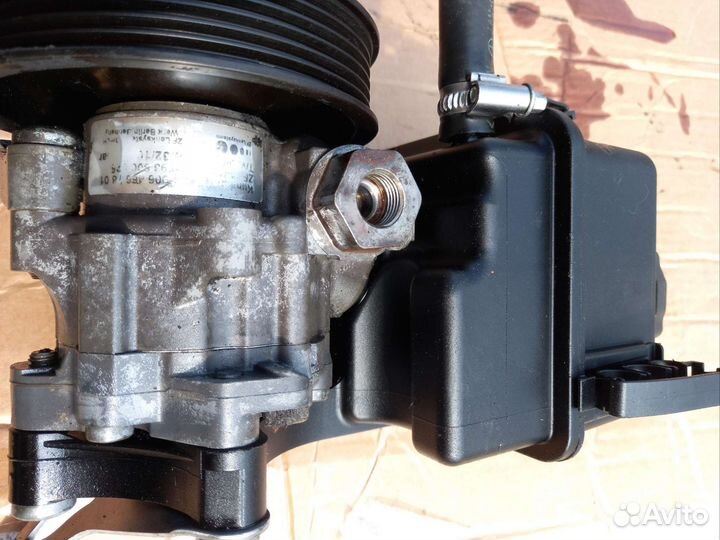 Насос гур для Мерседес Спринтер W906, ом651
