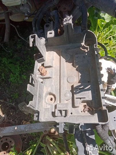 Площадка под акб Opel Corsa D