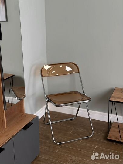 Прочные складные стулья с элегантным дизайном