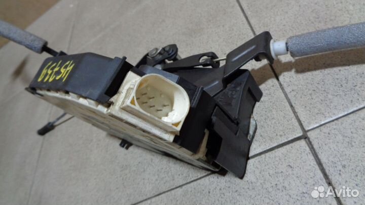 Замок двери задней левой Land Rover Range Rover I