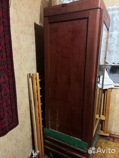 Комод,щифоньер