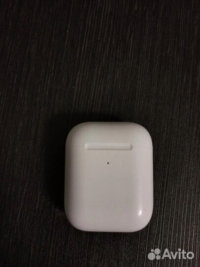 Apple AirPods + чехол