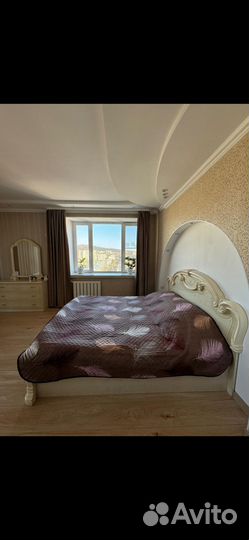 Мебель для спальни бу