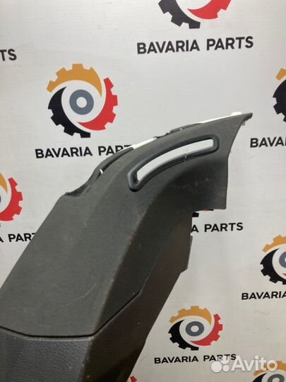 Обшивка стойки задняя правая Bmw 7 F01 3.0 N54