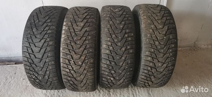 Hankook Winter i'Pike X W429A 215/45 R17 91T