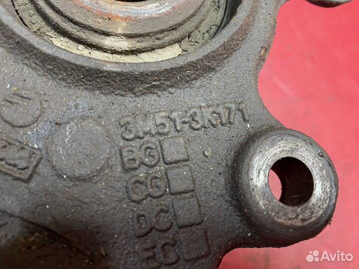 Кулак поворотный передний левый 1477862 Ford Focus