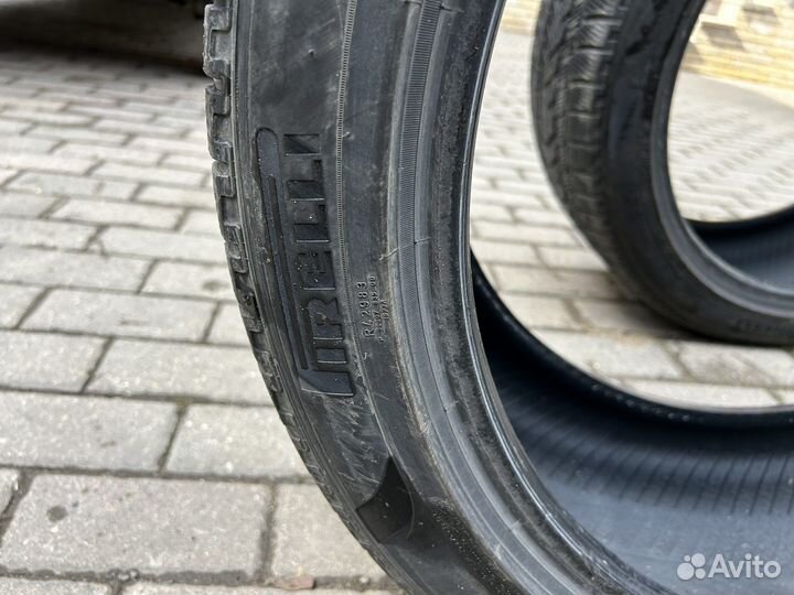 Pirelli P Zero 285/40 R22 V