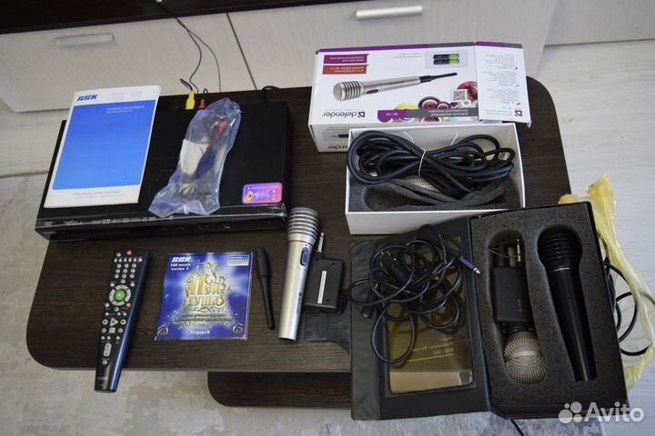 DVD плеер BBK с бп. микрофоном