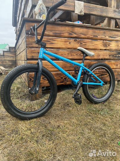 Трюковой велосипед BMX