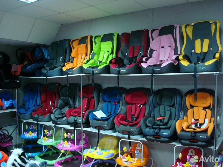 Автокресло с вкладышем новое