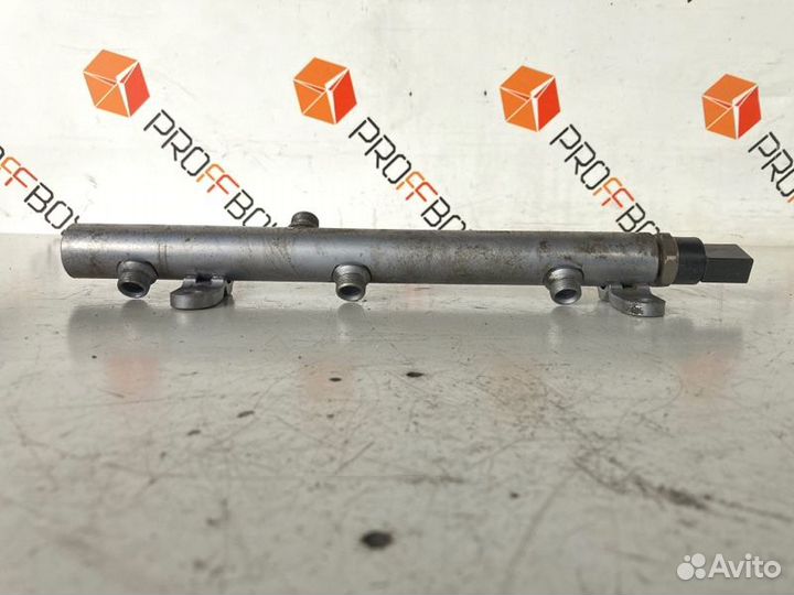 Топливная рампа правая Mercedes E-Class W211 OM642