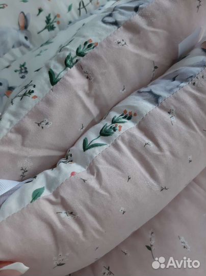 Бортики в кроватку для девочки