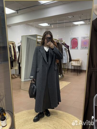 Пальто новое из шерсти