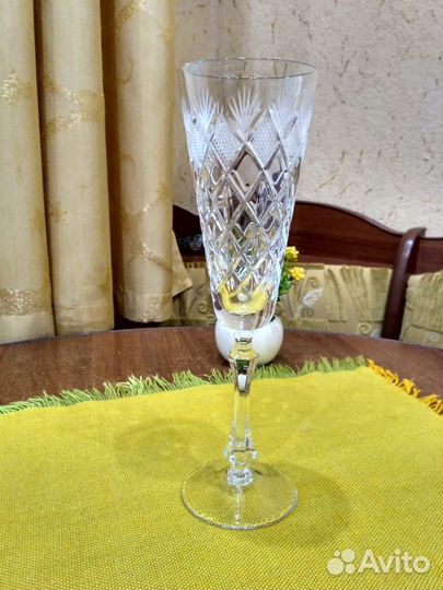 Хрустальный фужер