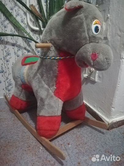 Конь качалка