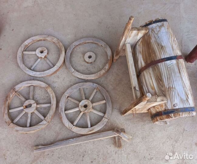 Старинная Тележка