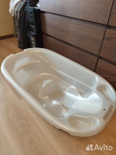 Ванночка для купания с горкой