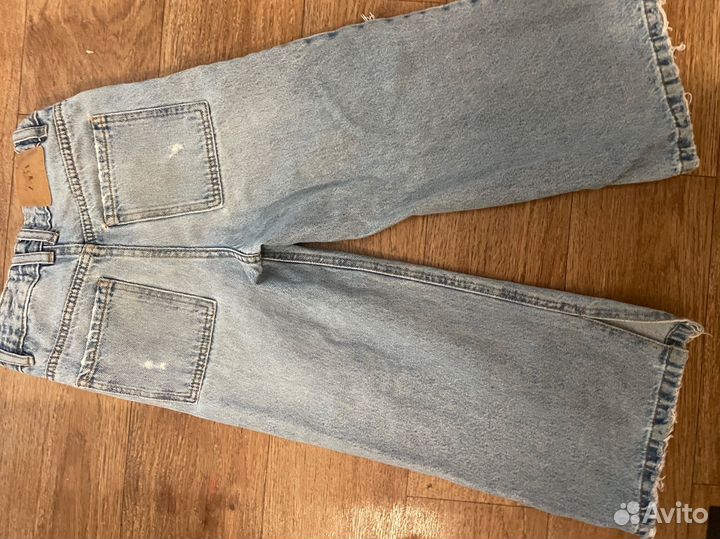 Джинсы на девочку 122