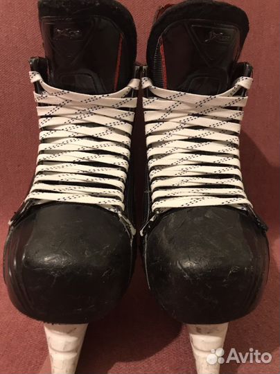 Коньки хоккейные