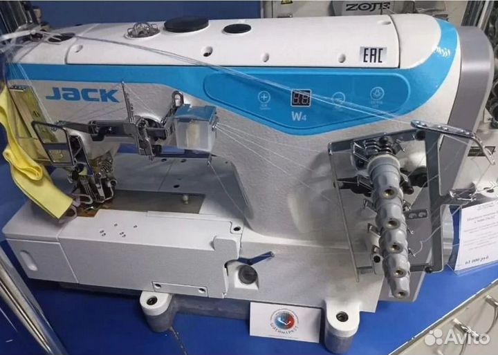 Плоскошовная швейная машина Jack W4D