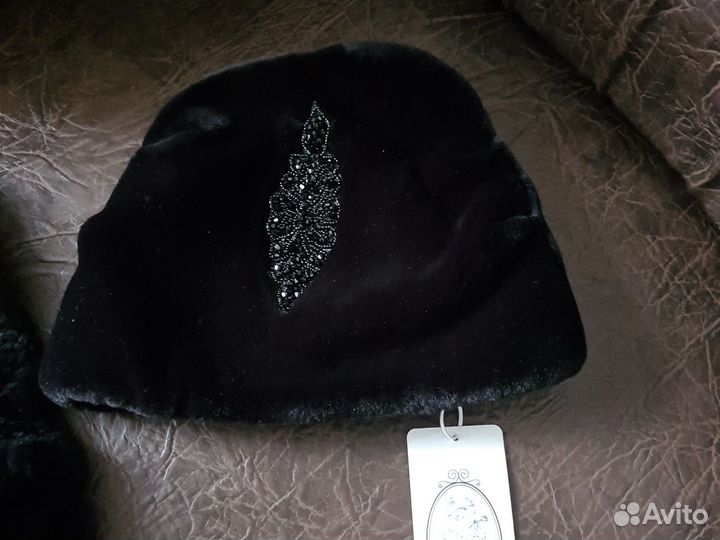 Шапка из экомеха Avenue и ангора