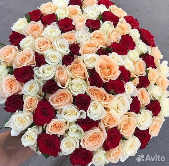 Букет кустовые розы