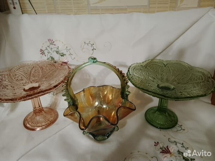 Вазы и конфетница цветное стекло СССР 60-е- 70 гг