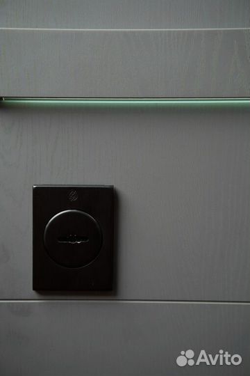 Входная дверь с терморазрывом дизайнерская