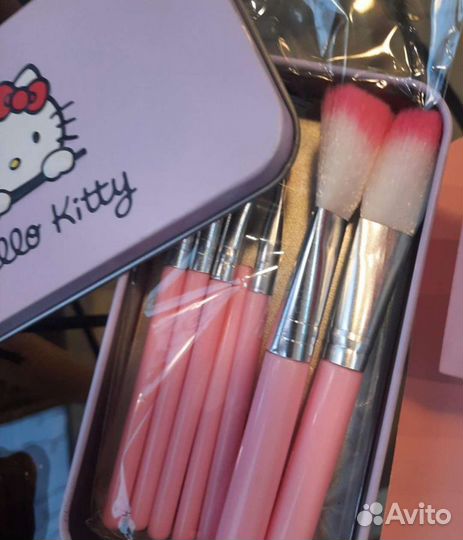 Подарок Hello kitty набор кисточек для макияжа