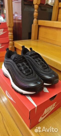 Кроссовки Nike 37.5 размер оригинал