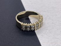 Оригинальное кольцо с бриллиантами