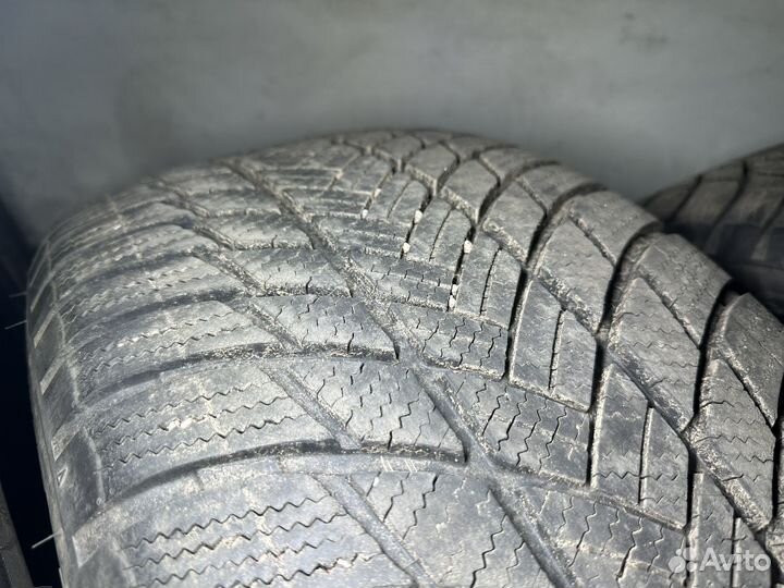 Bridgestone Blizzak LM-001 285/45 R21 113V
