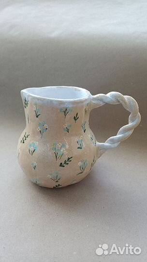 Керамический кувшин, ваза