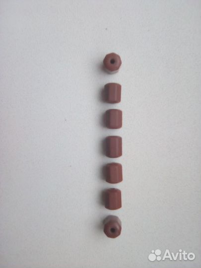 Бусины турманиевые 