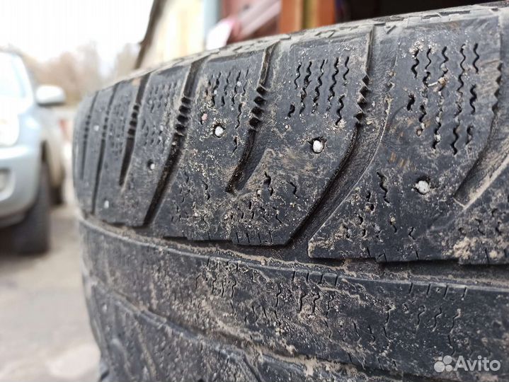 Bridgestone Ice Cruiser 7000 195/65 R15