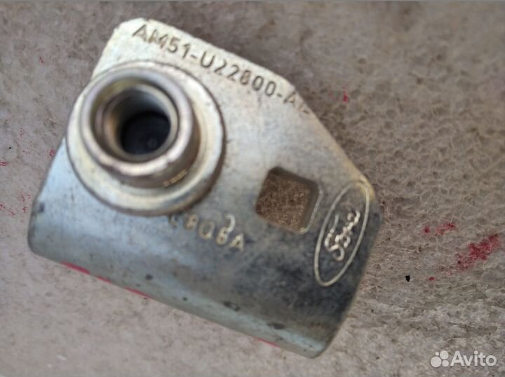 Петля передней и задней прав двери-верх Ford Focus