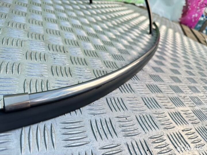 Молдинг стекла задний Mercedes-Benz E-Class W210