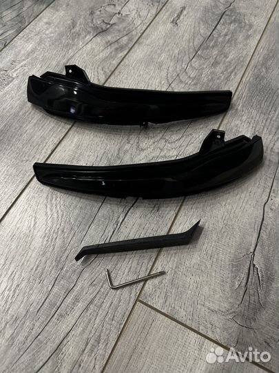 Динамические поворотники Mercedes 205/213/222/447