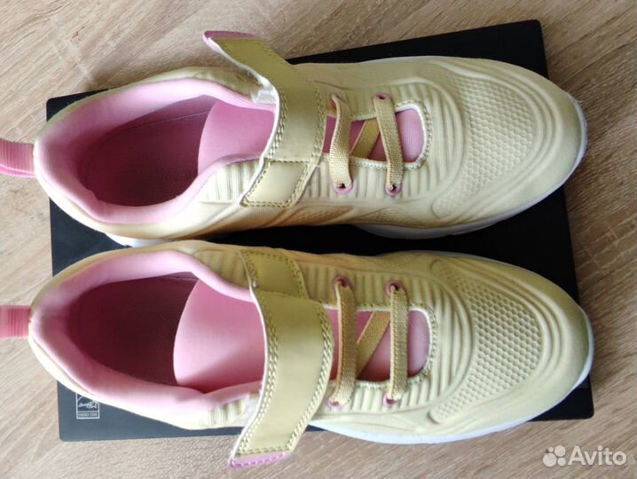 Кроссовки Demix 37 размер