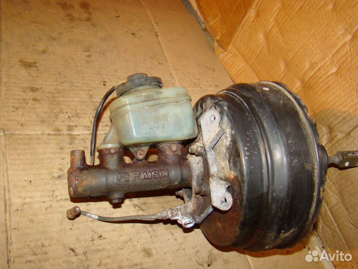 Главный тормозной цилиндр Toyota 4runner 91г