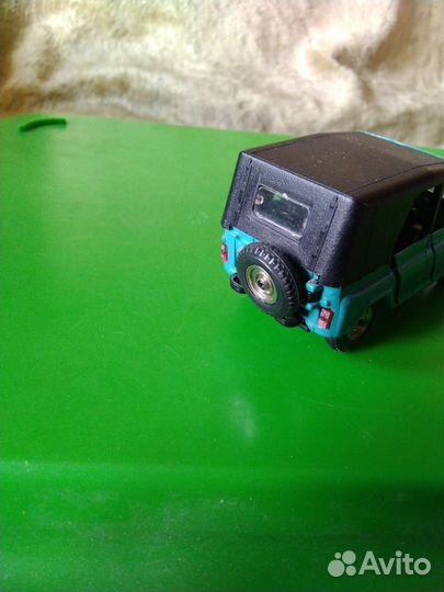 Модель1:43 газ469
