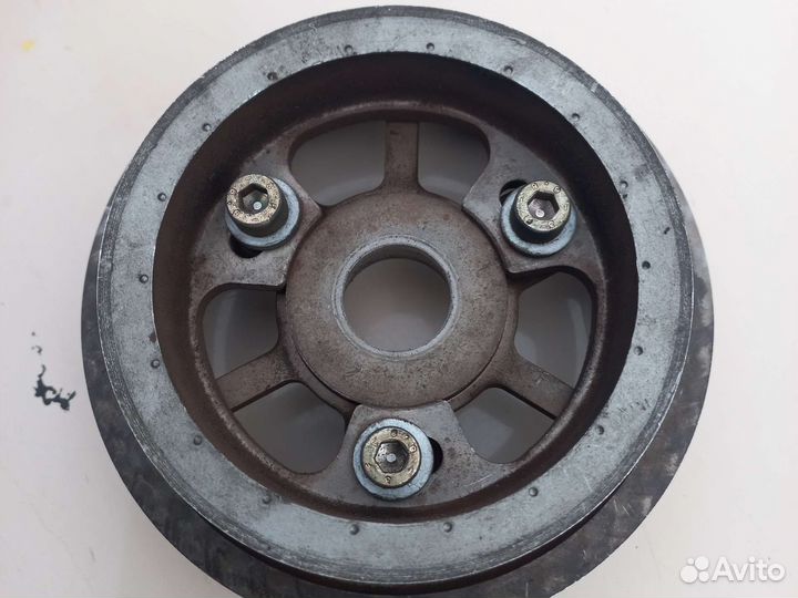 Audi A6 C5 2,5TDI шкивы 059109111F/G распредвалы