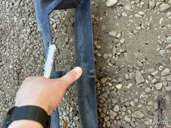 Ноздри и решетка бампера Nissan Primera P12